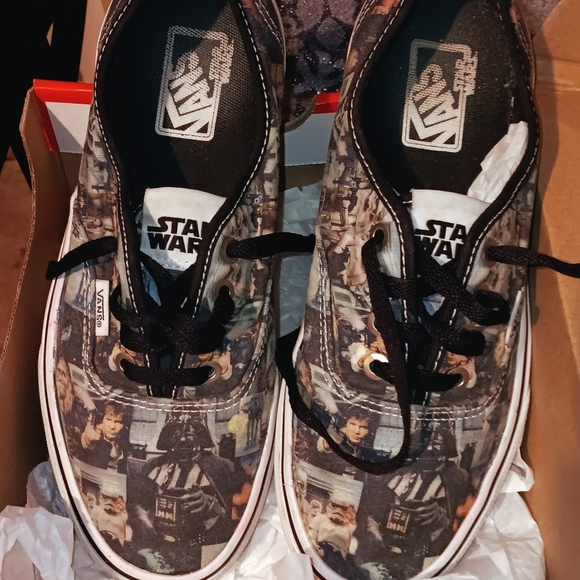 Ladies,Mens, Clothing,Shoes, Athletic and dressy, Home decor, Jewelry, Vintage 2 - Picture 4 of 17